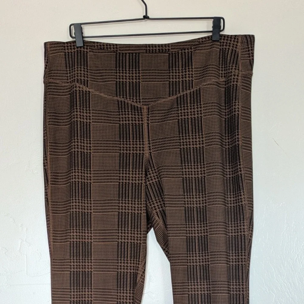 Brown Plaid Flared Leggings - Picture 2 of 7